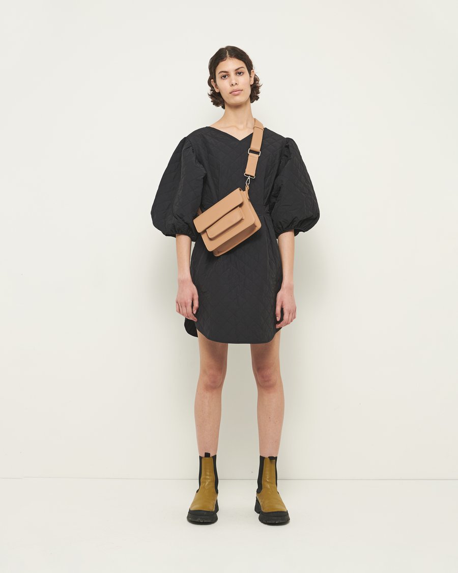 hvisk cayman bolsa