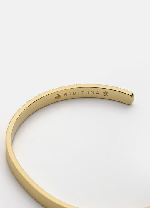 Skultuna Ribbed Cuff Thin Gold Plated - Image 3