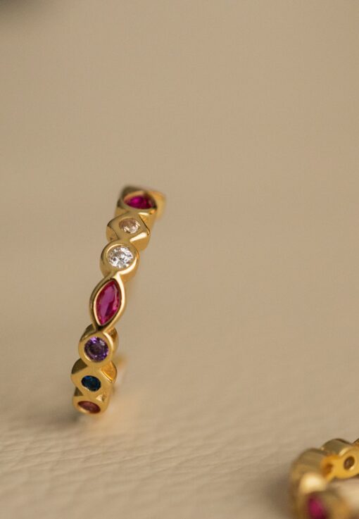 Aran Sira Hoop Gold Earrings - Image 4