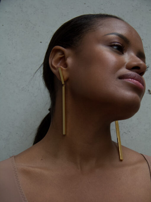 Maramz Rail Earrings - Image 2