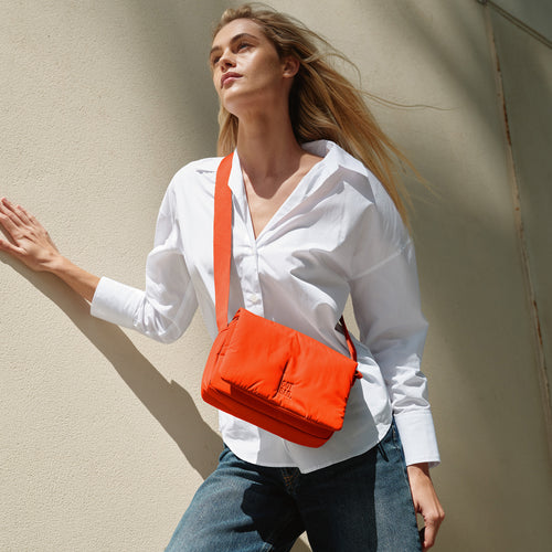 Got Bag Cloud Crossbody Bag Monochrome Hot Coral - Image 2