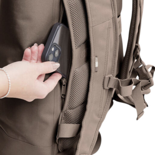 Got Bag Rolltop Lite 2.0 Monochrome Oyster - Image 6