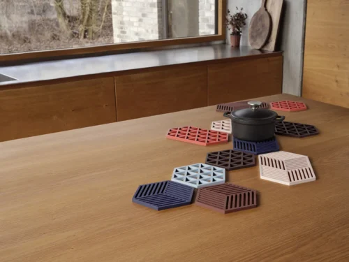 Alternative view of Zone Hexagon kuumaalus Burgundy