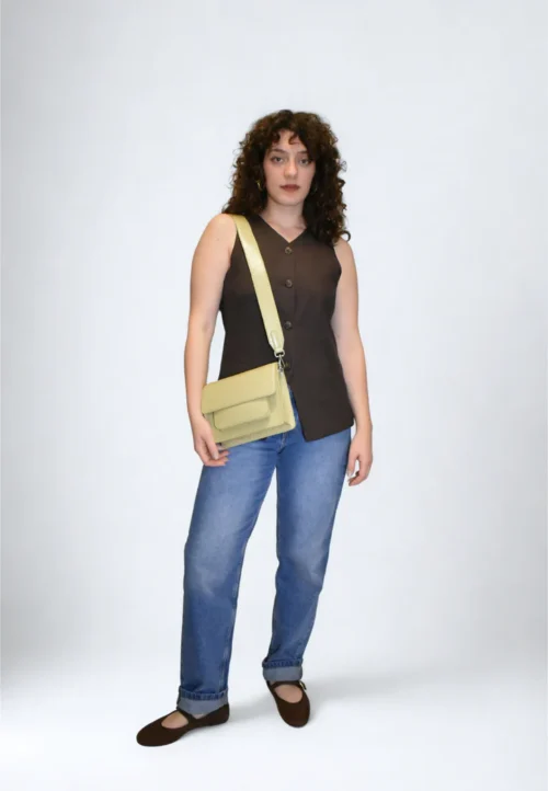 Alternative view of HVISK Cayman Pocket Glossy Structure Matcha Green