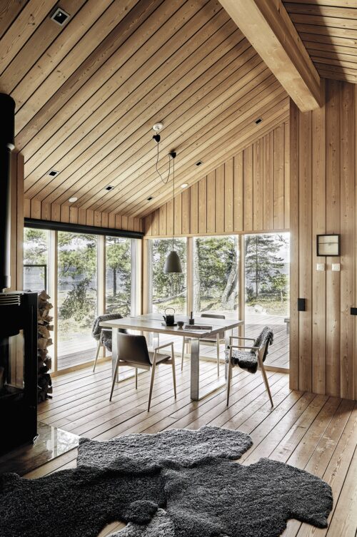 Cozy Publishing Happy Homes Hideaways Book open book spread 4