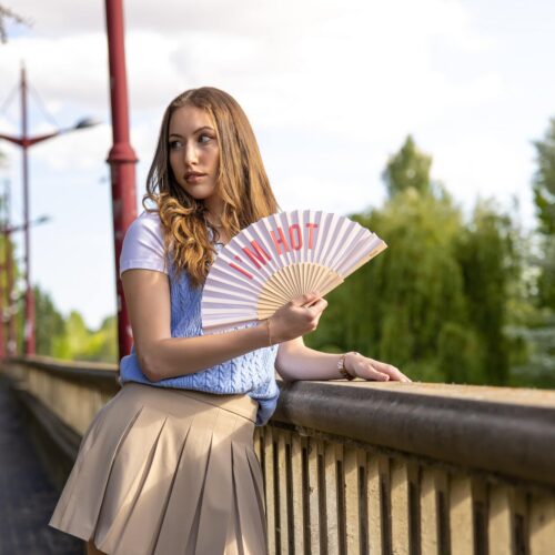 Fisura I'm Hot Fan Beige and Red lifestyle view 3
