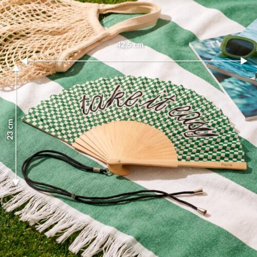 Fisura Take It Easy Fan Green lifestyle view 4