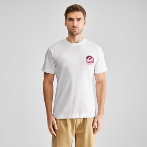 Dedicated T-shirt Stockholm Natural Habitat White – model wearing the T-shirt