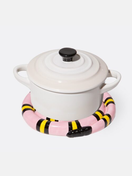 DOIY Snake Trivet Pink with a hot pot