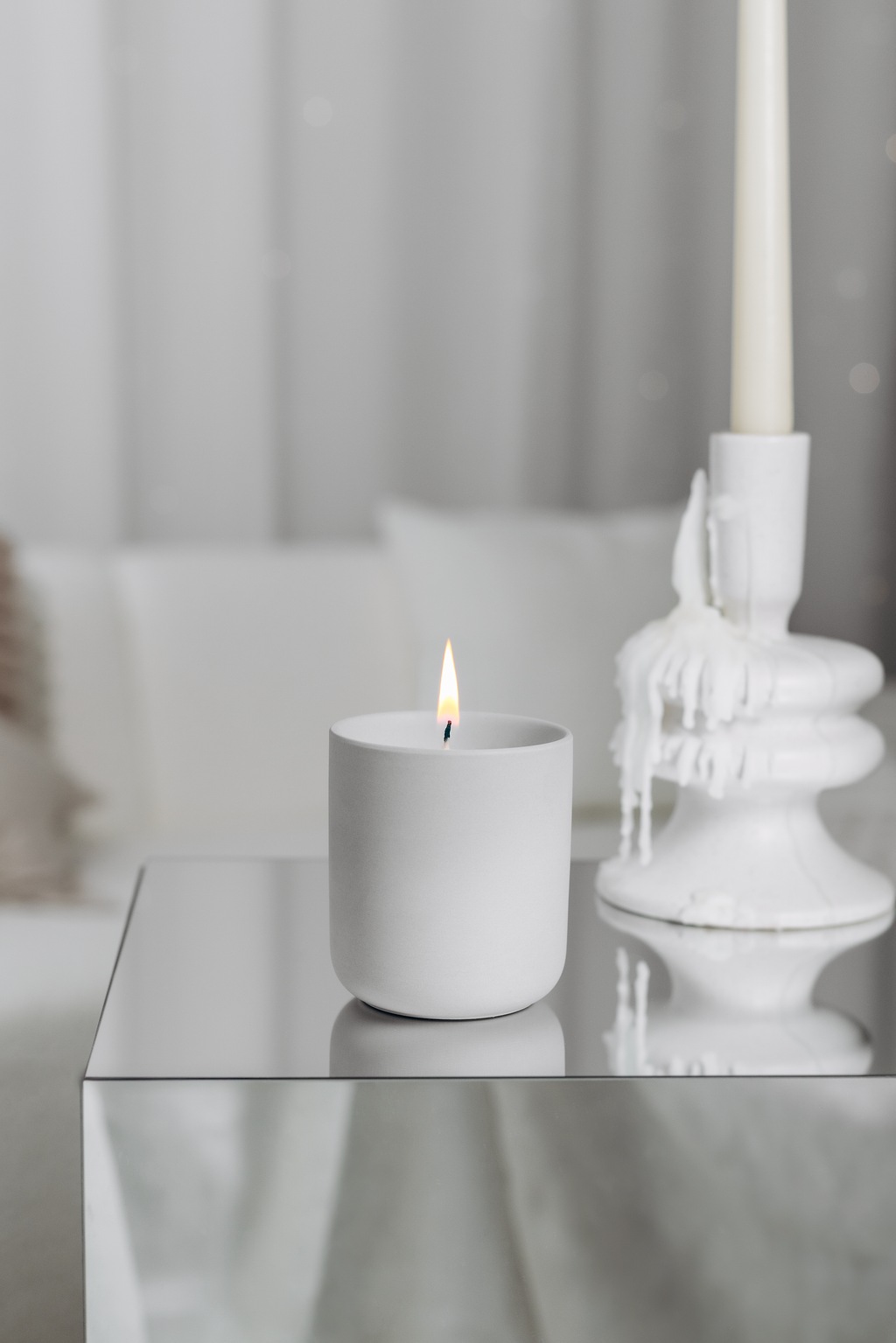o k o Scented Candle Lavender, 220 g in an interior setting