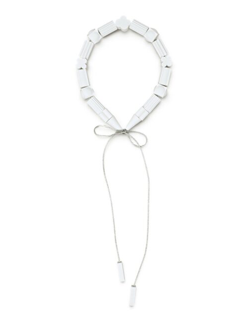 THE AIR Necklace Marshmallow arranged in the long style