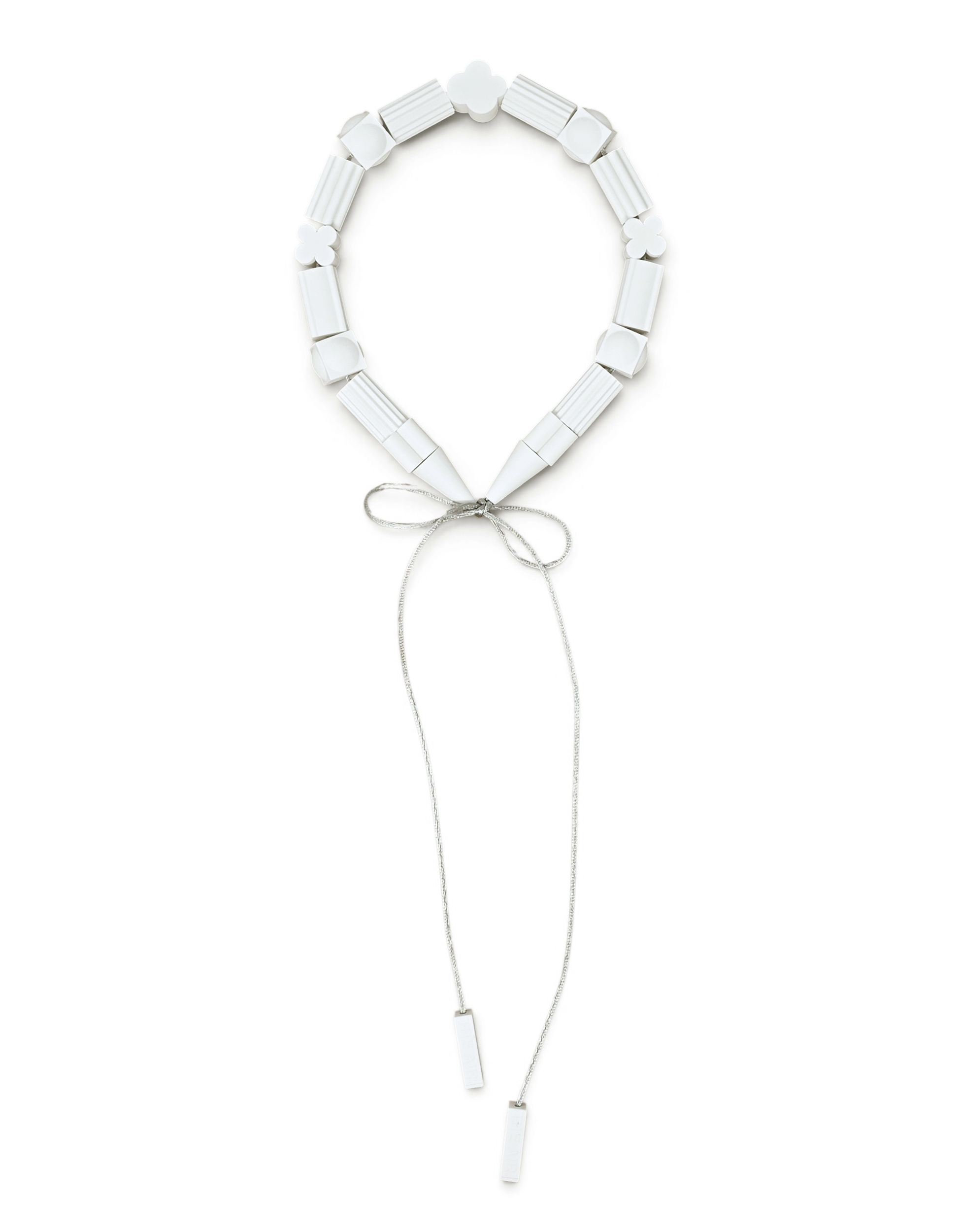 THE AIR Necklace Marshmallow arranged in the long style