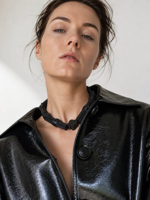 THE AIR Necklace Salmiakki worn as a short necklace