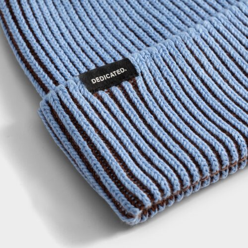 Dedicated Beanie Hemavan Brioche Cappuccino Brown/Cornflower Blue – knit and logo patch detail