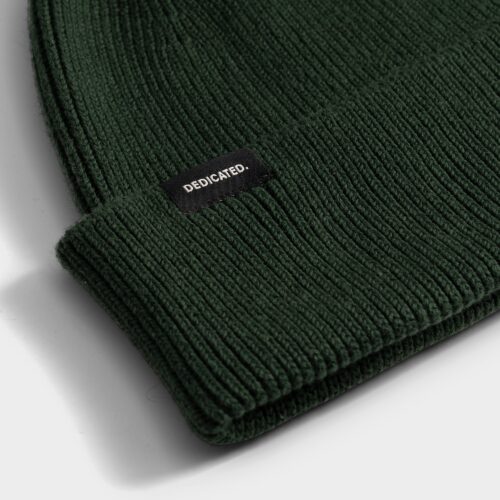 Dedicated Beanie Hemavan Dark Green – knit and logo patch detail
