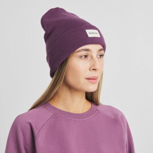 Dedicated müts Kiruna Berry Purple – modellil peas