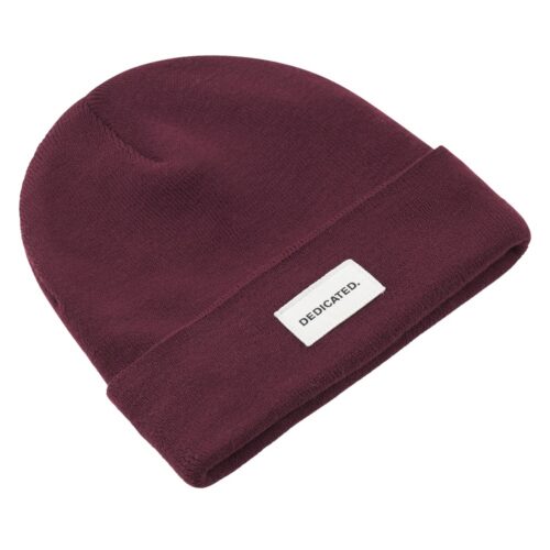 Dedicated Beanie Kiruna Fig Red – on a white background