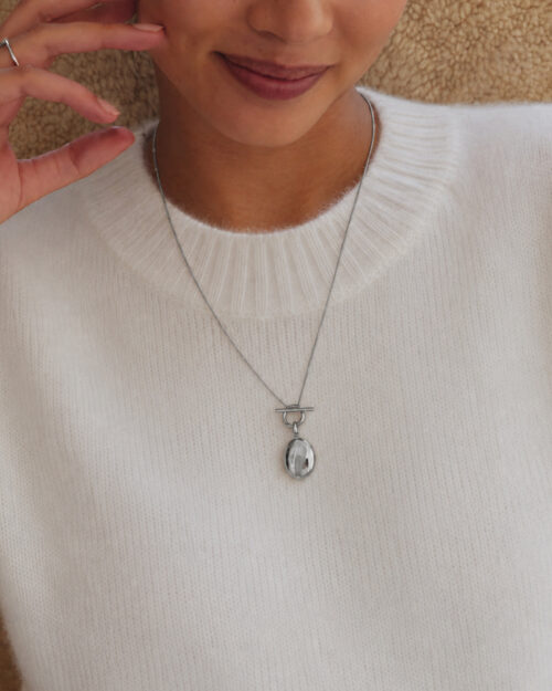 Edblad Behold Locket kaelakee teras — Modellil
